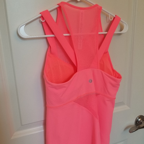 NWOT Lululemon  Sport Top, Size 6 - Picture 5 of 7
